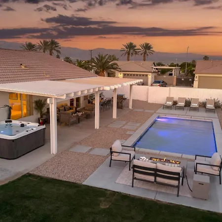 Montego By Avantstay Private Yard W Pool Hot Tub